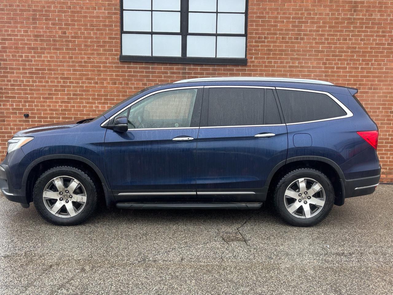 2019 Honda Pilot Touring 7-Passenger AWD Photo