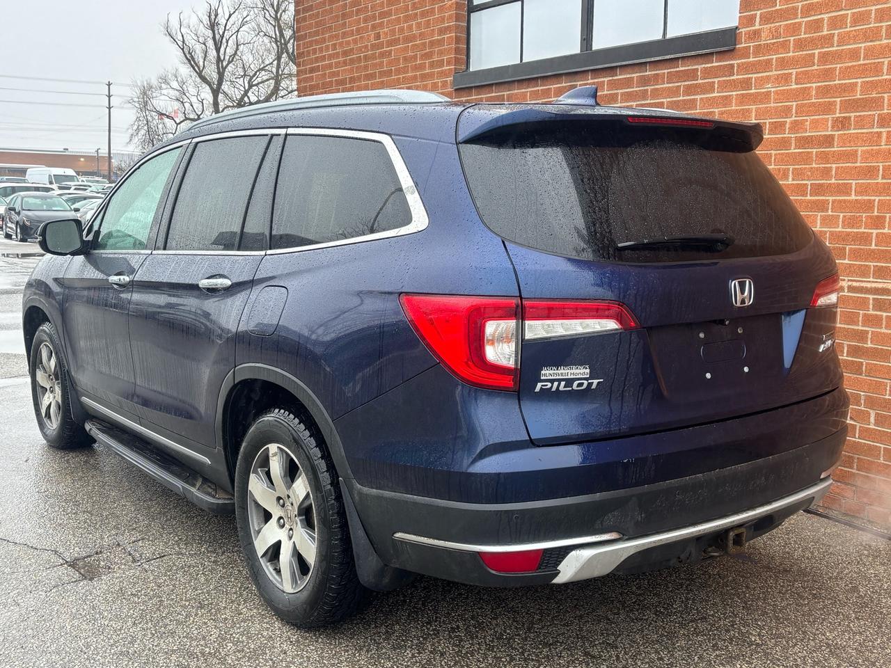 2019 Honda Pilot Touring 7-Passenger AWD Photo