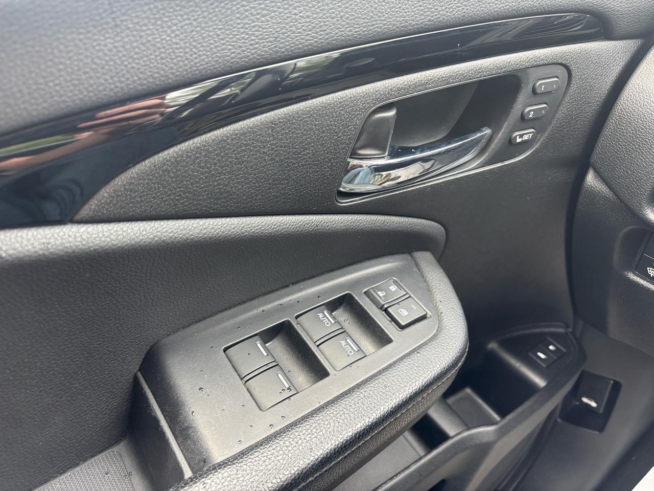 2019 Honda Pilot Touring 7-Passenger AWD Photo