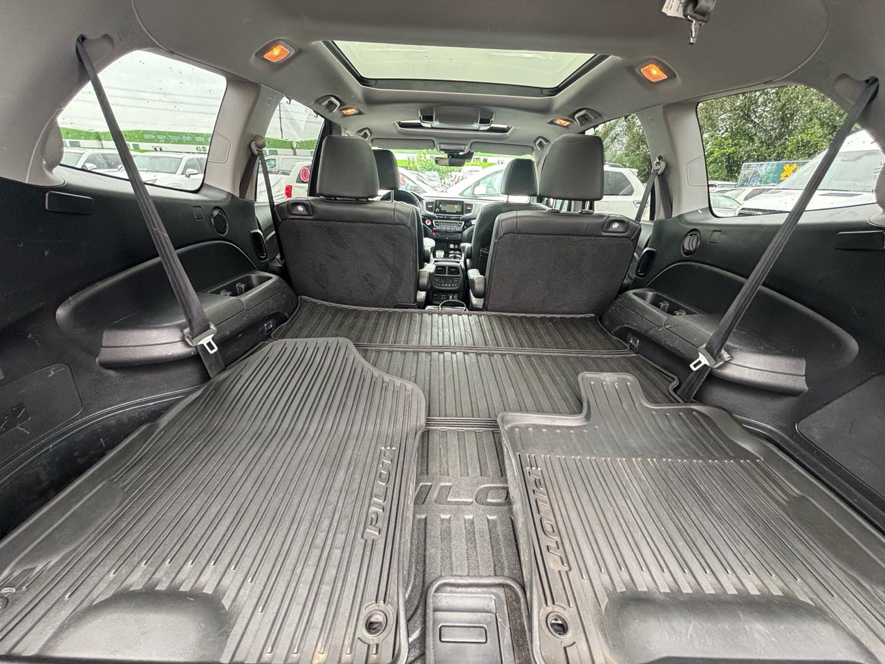 2019 Honda Pilot Touring 7-Passenger AWD Photo