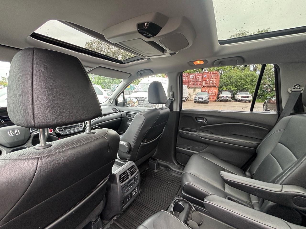 2019 Honda Pilot Touring 7-Passenger AWD Photo