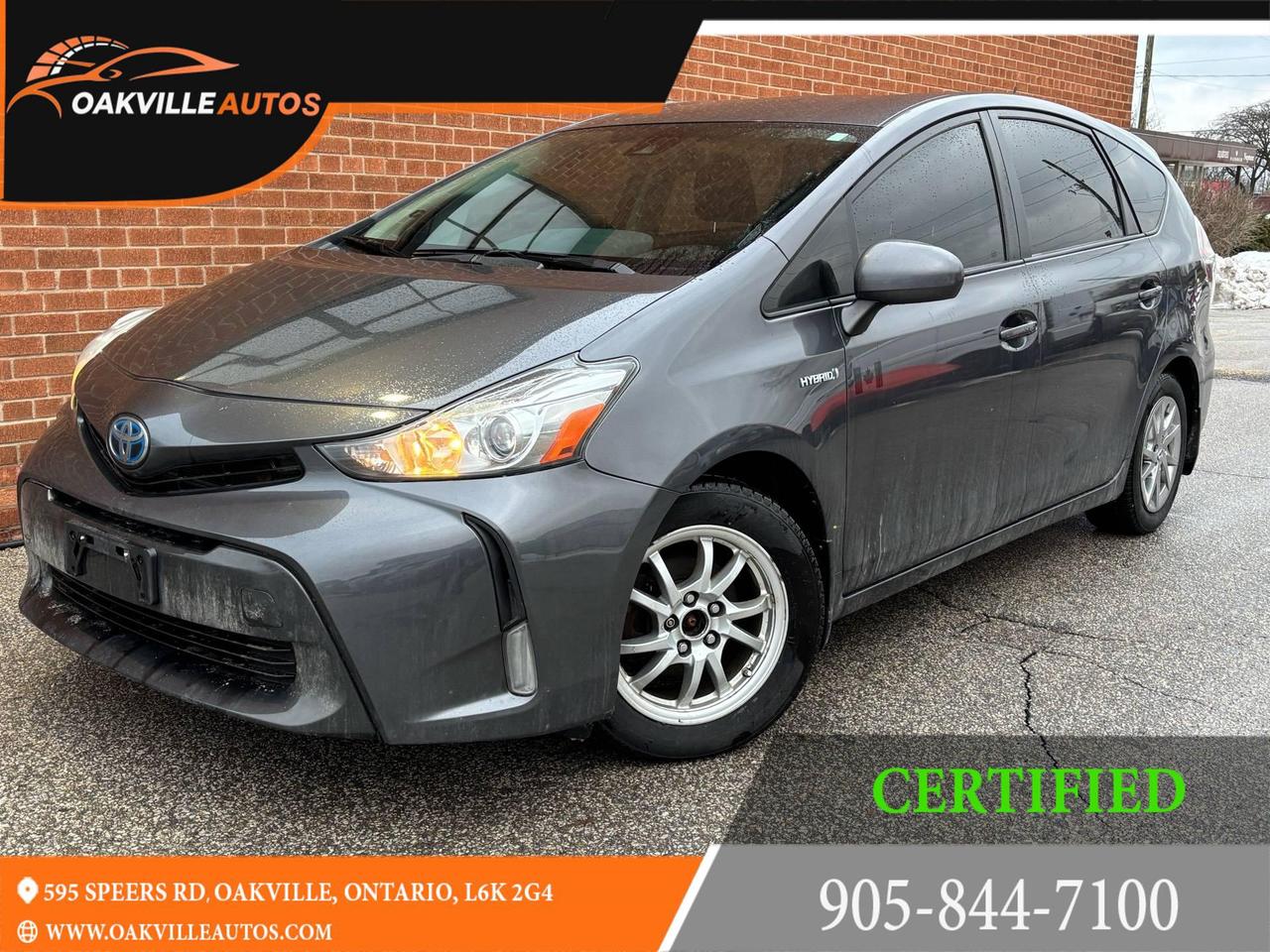 2018 Toyota Prius V Hybrid Auto Photo0