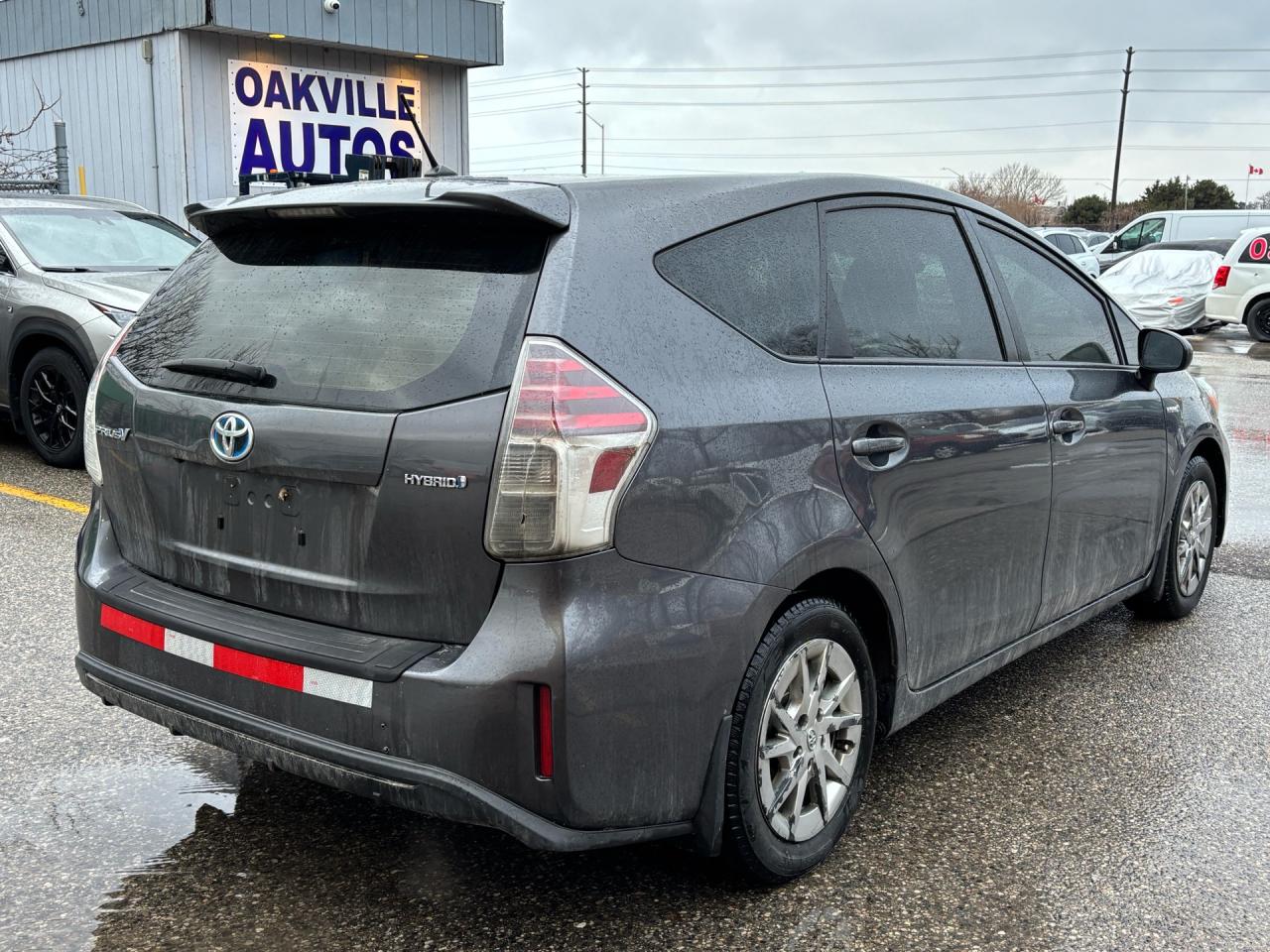 2018 Toyota Prius V Hybrid Auto Photo