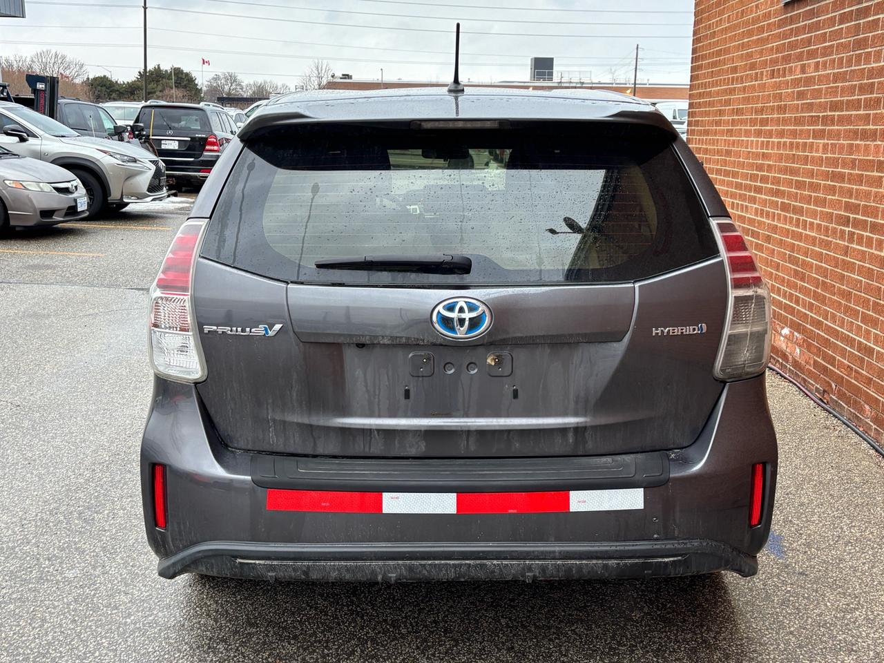 2018 Toyota Prius V Hybrid Auto Photo
