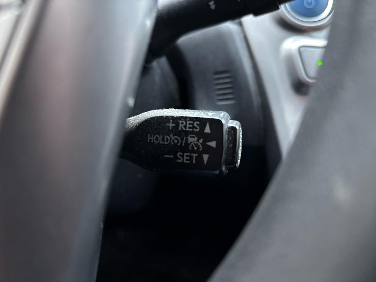 2018 Toyota Prius V Hybrid Auto Photo