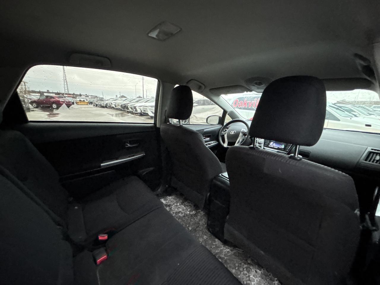 2018 Toyota Prius V Hybrid Auto Photo