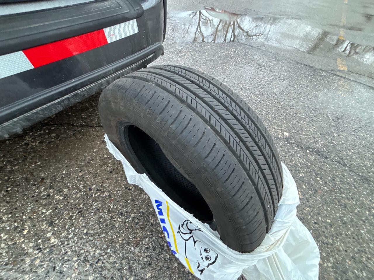 2018 Toyota Prius V Hybrid Auto Photo