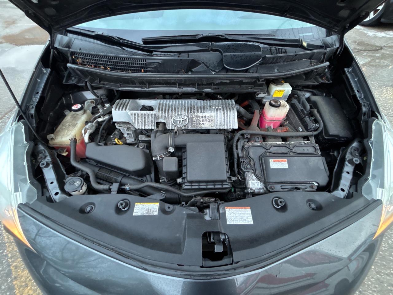 2018 Toyota Prius V Hybrid Auto Photo