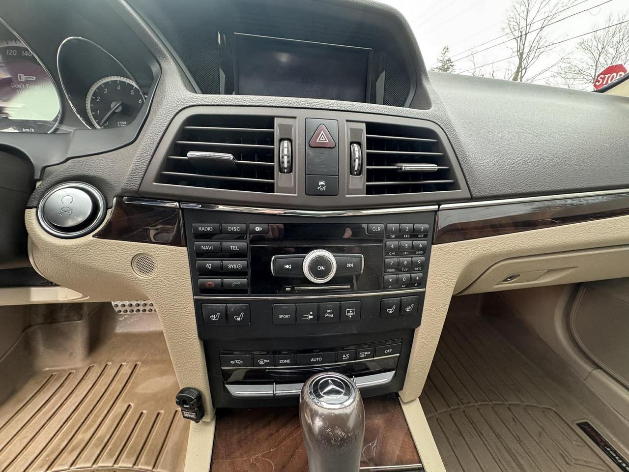 2010 Mercedes-Benz E-Class 2dr Cpe E 350 RWD - Photo #14