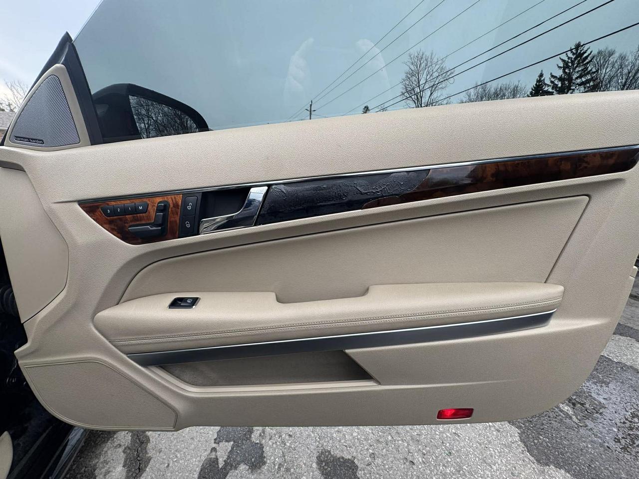 2010 Mercedes-Benz E-Class 2dr Cpe E 350 RWD - Photo #13