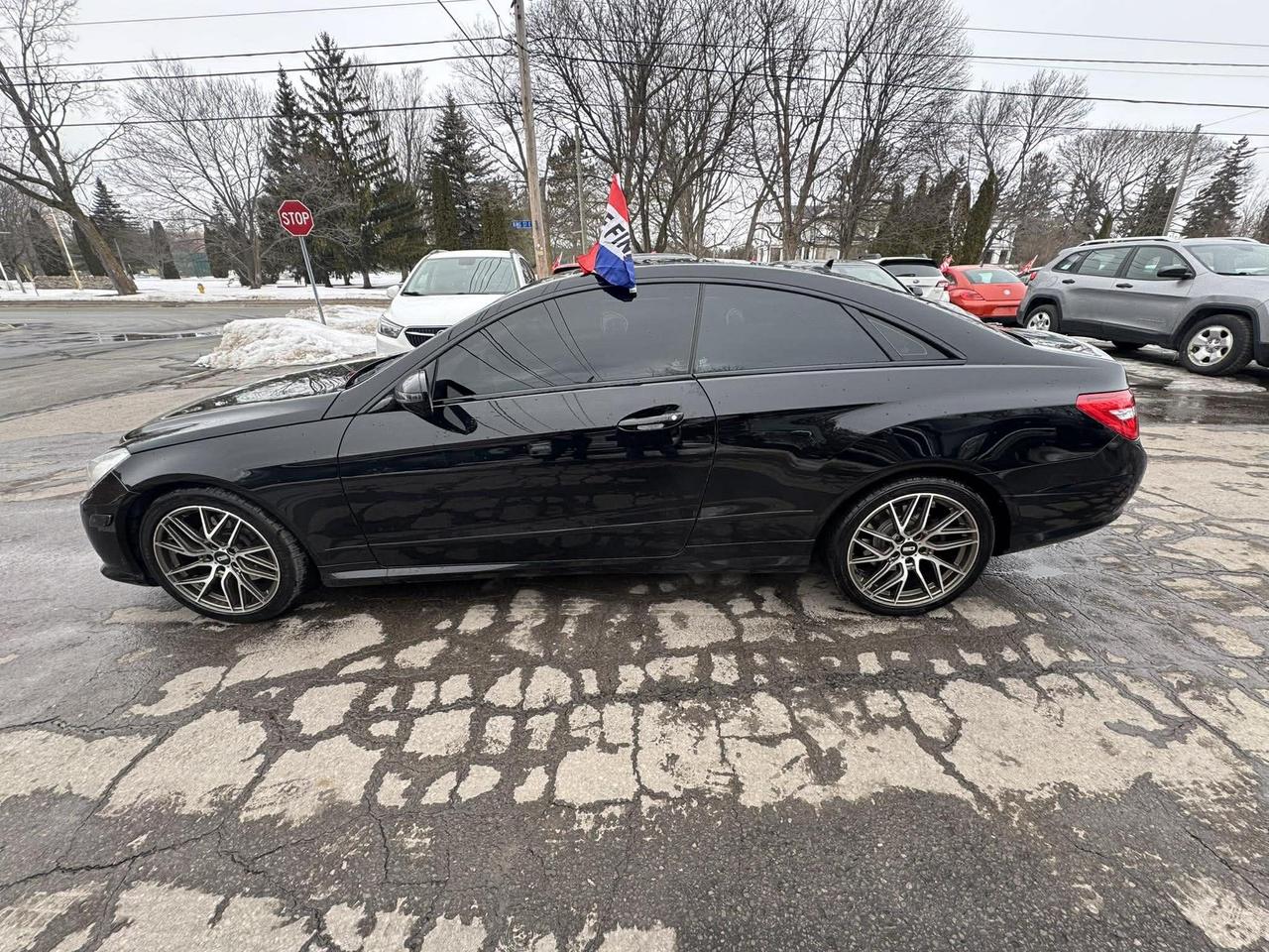 2010 Mercedes-Benz E-Class 2dr Cpe E 350 RWD - Photo #4