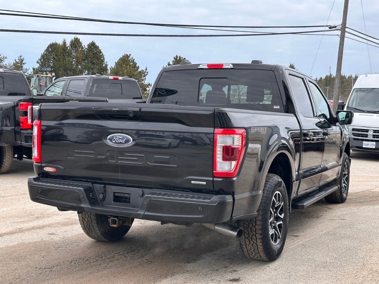 2022 Ford F-150 Lariat 4WD SuperCrew 5.5' Box Photo