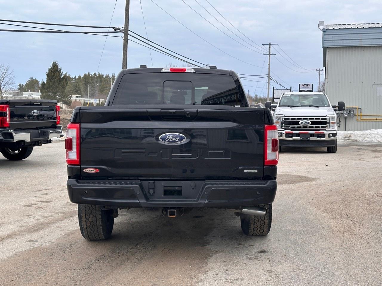 2022 Ford F-150 Lariat 4WD SuperCrew 5.5' Box Photo