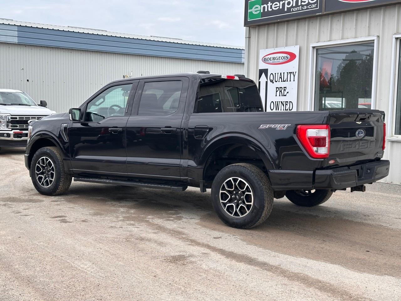 2022 Ford F-150 Lariat 4WD SuperCrew 5.5' Box Photo