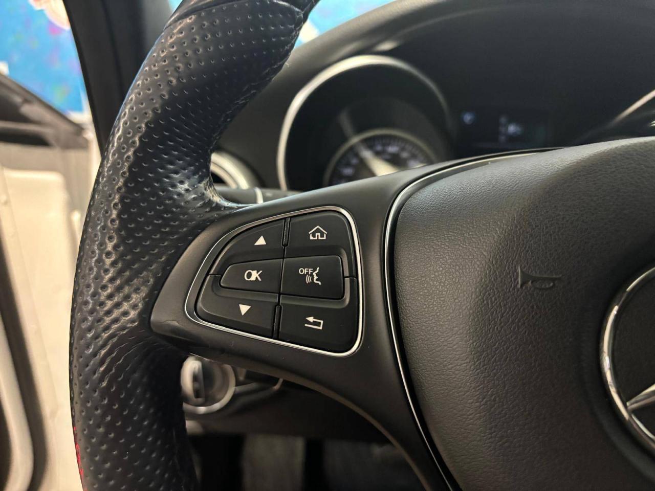 2015 Mercedes-Benz C-Class 4dr Sdn C 300 4MATIC - NO ACCIDENTS / ONE OWNER Photo