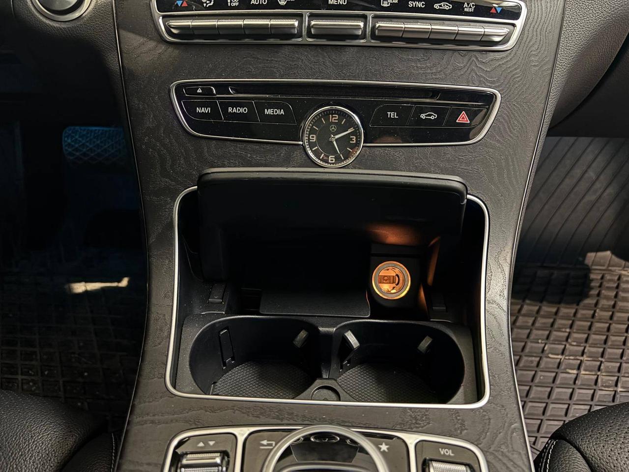 2015 Mercedes-Benz C-Class 4dr Sdn C 300 4MATIC - NO ACCIDENTS / ONE OWNER Photo