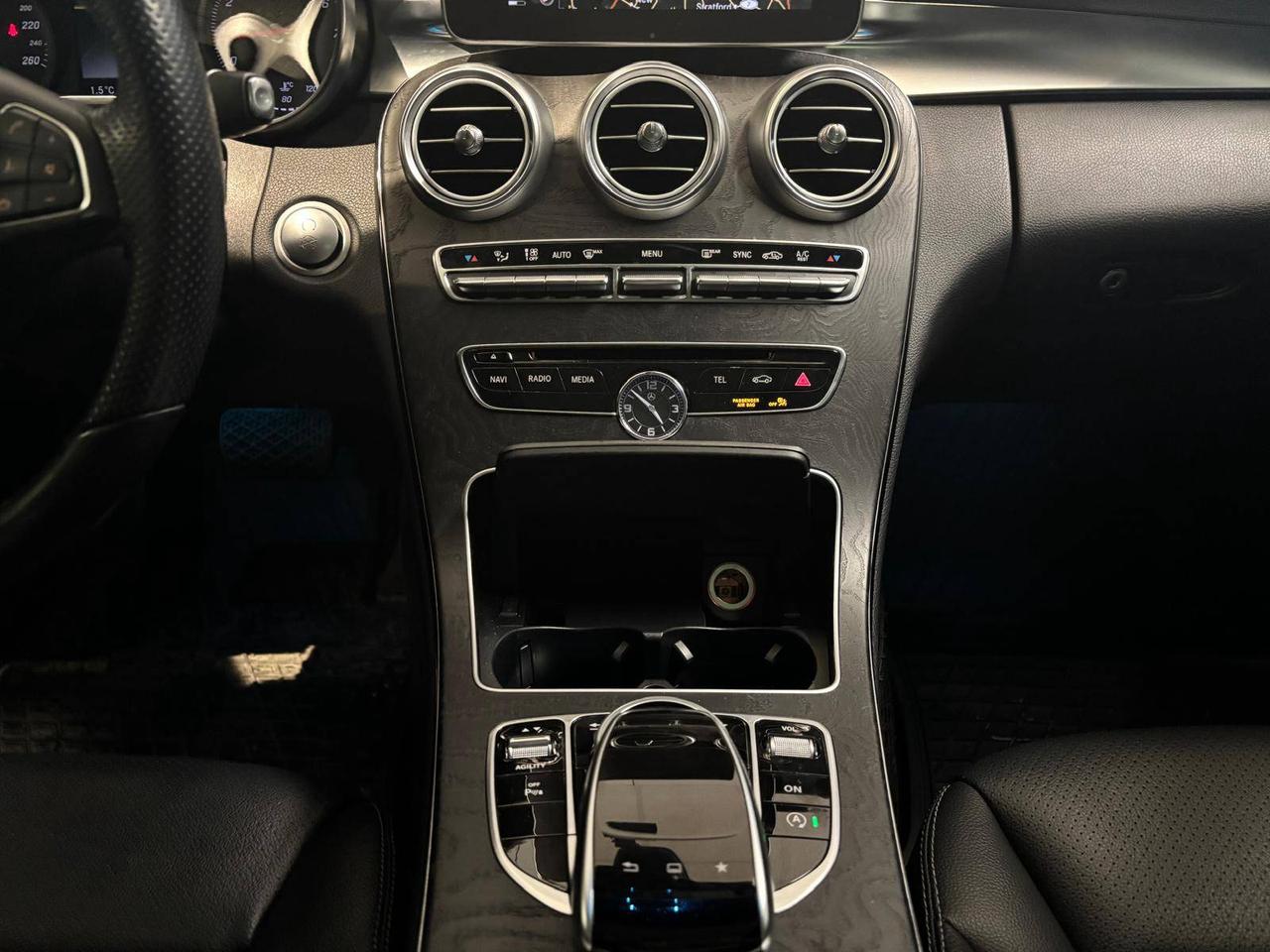 2015 Mercedes-Benz C-Class 4dr Sdn C 300 4MATIC - NO ACCIDENTS / ONE OWNER Photo