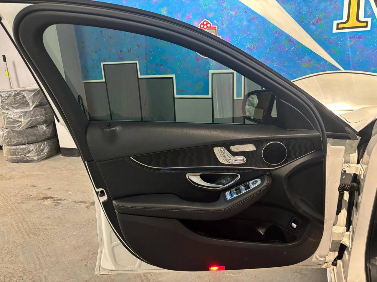 2015 Mercedes-Benz C-Class 4dr Sdn C 300 4MATIC - NO ACCIDENTS / ONE OWNER Photo