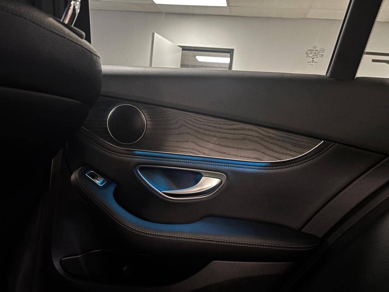 2015 Mercedes-Benz C-Class 4dr Sdn C 300 4MATIC - NO ACCIDENTS / ONE OWNER Photo