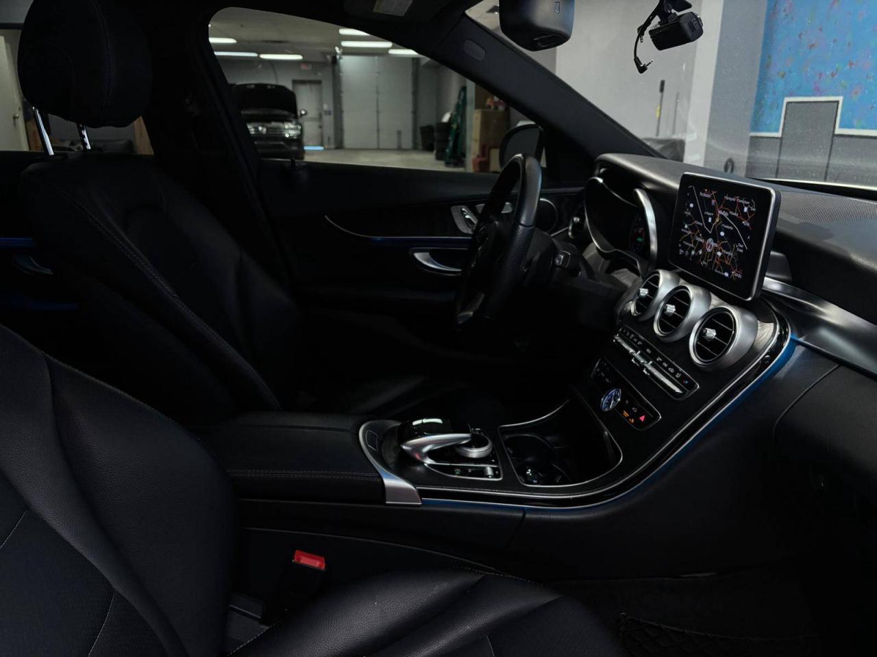 2015 Mercedes-Benz C-Class 4dr Sdn C 300 4MATIC - NO ACCIDENTS / ONE OWNER Photo