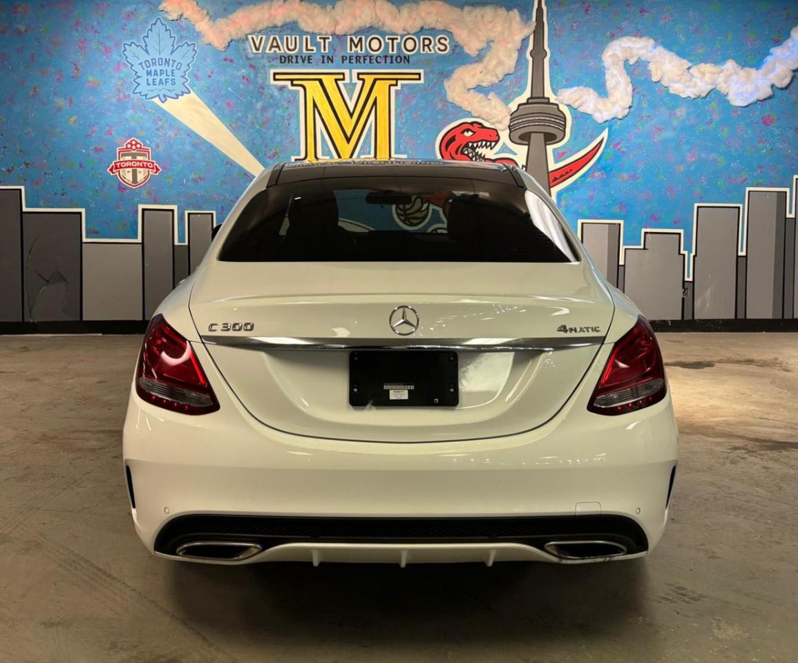 2015 Mercedes-Benz C-Class 4dr Sdn C 300 4MATIC - NO ACCIDENTS / ONE OWNER Photo4
