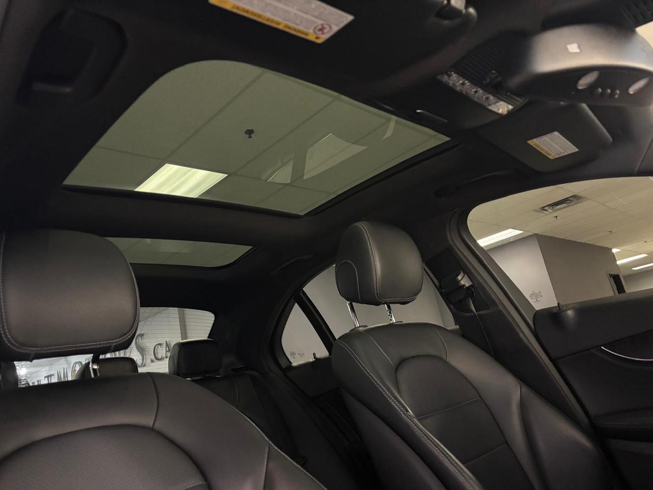 2015 Mercedes-Benz C-Class 4dr Sdn C 300 4MATIC - NO ACCIDENTS / ONE OWNER Photo