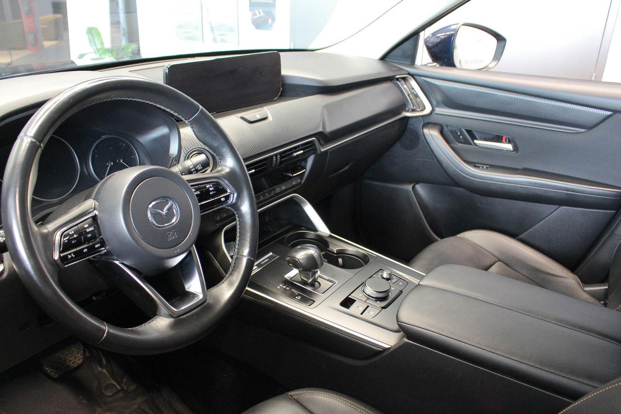 2024 Mazda CX-90 MHEV GS-L HEATED FRONT SEATS - REARVIEW CAMERA-  8 PASSENGER SEATS - WIRELESS PHONE CHARGER Photo