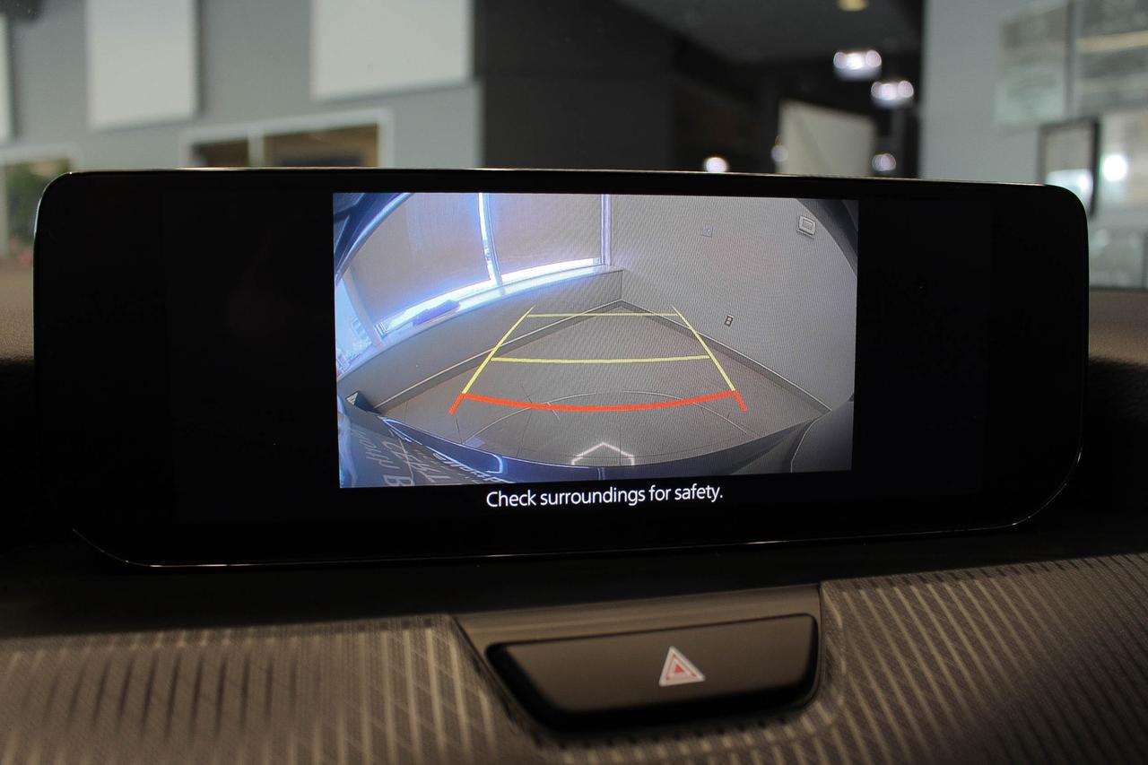 2024 Mazda CX-90 MHEV GS-L HEATED FRONT SEATS - REARVIEW CAMERA-  8 PASSENGER SEATS - WIRELESS PHONE CHARGER Photo