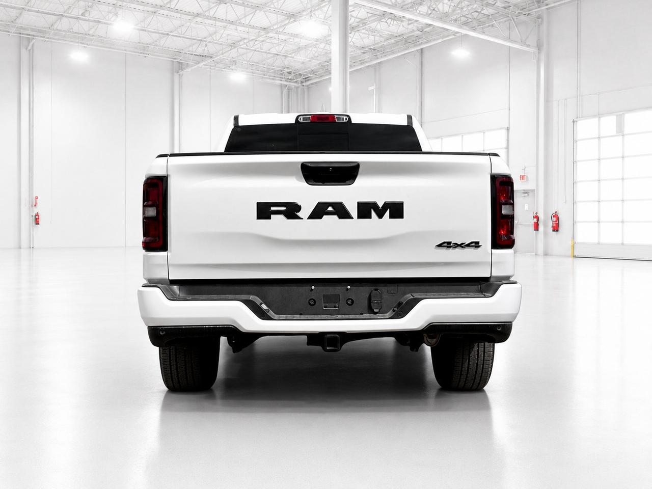 2026 RAM 1500 EXPRESS | Blackout | 8.4" TOUCHSCREEN | 3.55 AXLE Photo
