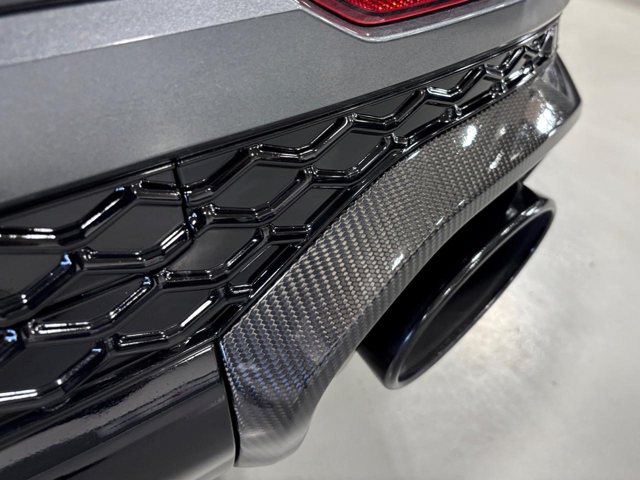 2025 Audi RS Q8 PERFORMANCE|QUATTRO|NO LUXTAX|CERAMICBRAKES|CARBON Photo