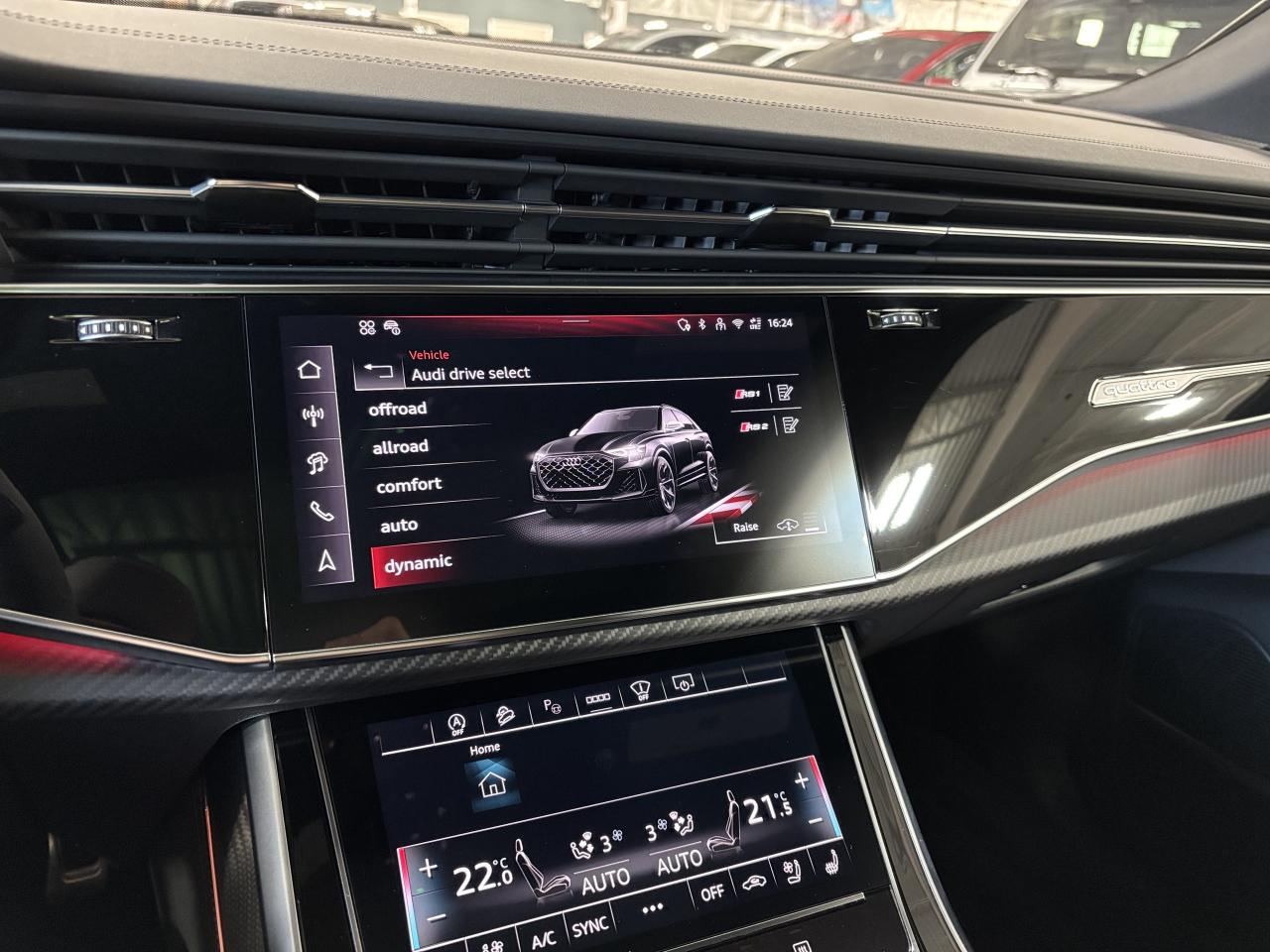 2025 Audi RS Q8 PERFORMANCE|QUATTRO|NO LUXTAX|CERAMICBRAKES|CARBON Photo