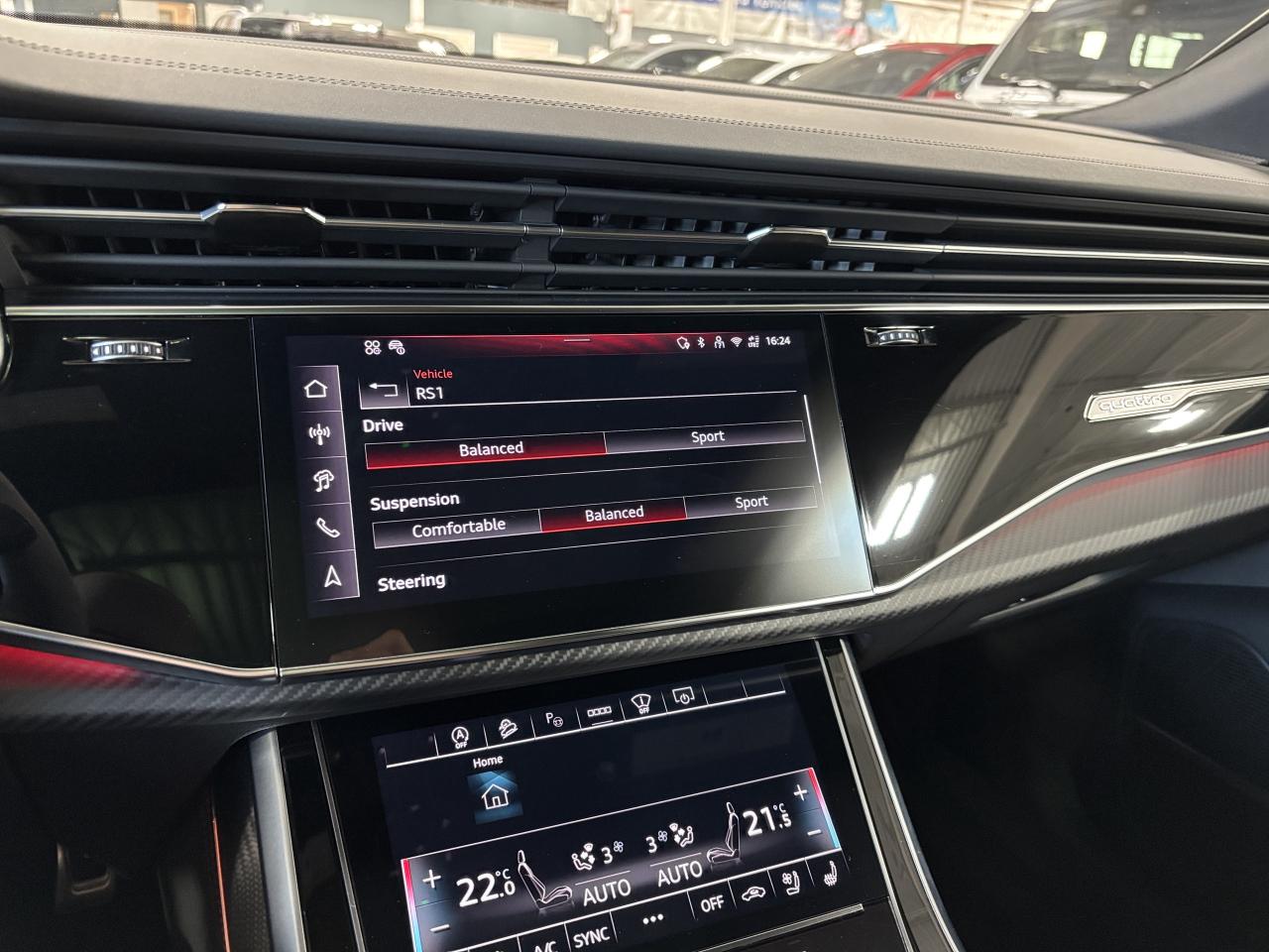 2025 Audi RS Q8 PERFORMANCE|QUATTRO|NO LUXTAX|CERAMICBRAKES|CARBON Photo