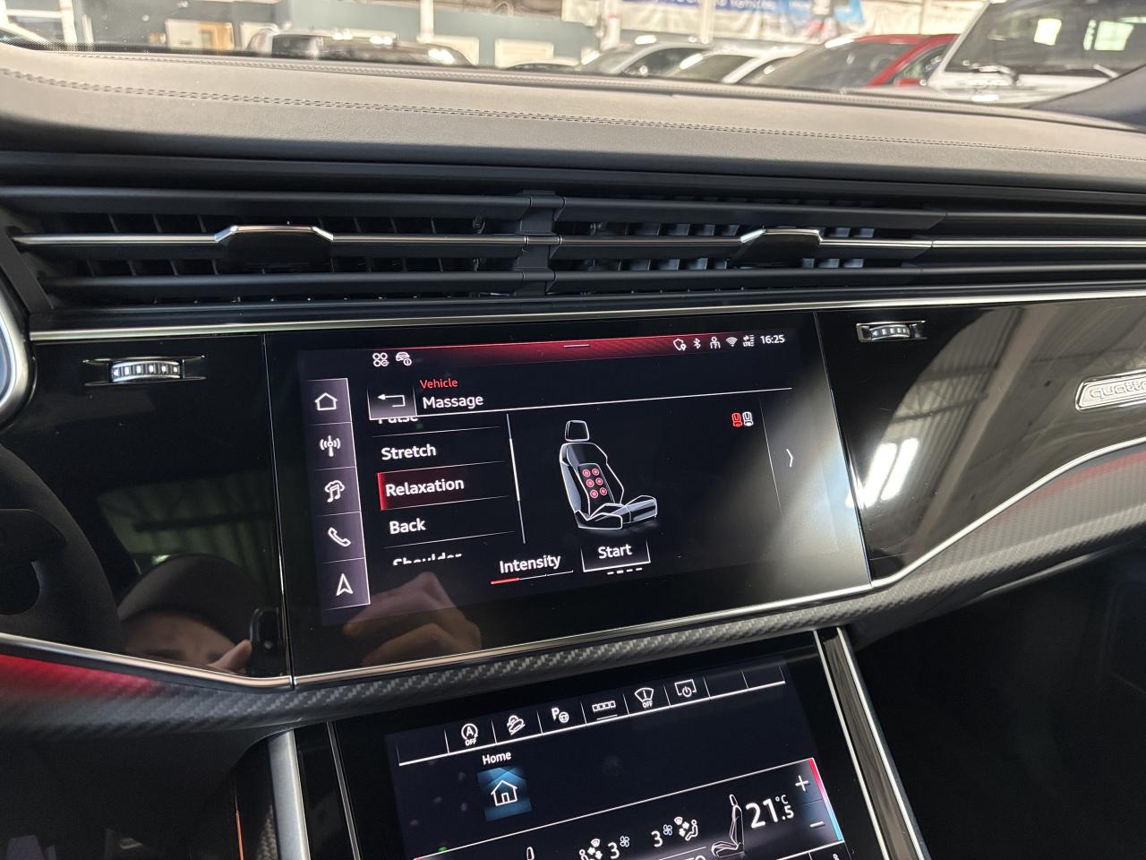 2025 Audi RS Q8 PERFORMANCE|QUATTRO|NO LUXTAX|CERAMICBRAKES|CARBON Photo