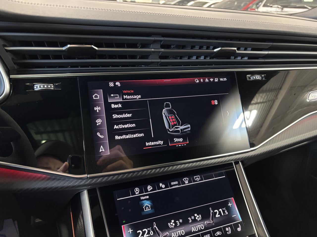 2025 Audi RS Q8 PERFORMANCE|QUATTRO|NO LUXTAX|CERAMICBRAKES|CARBON Photo