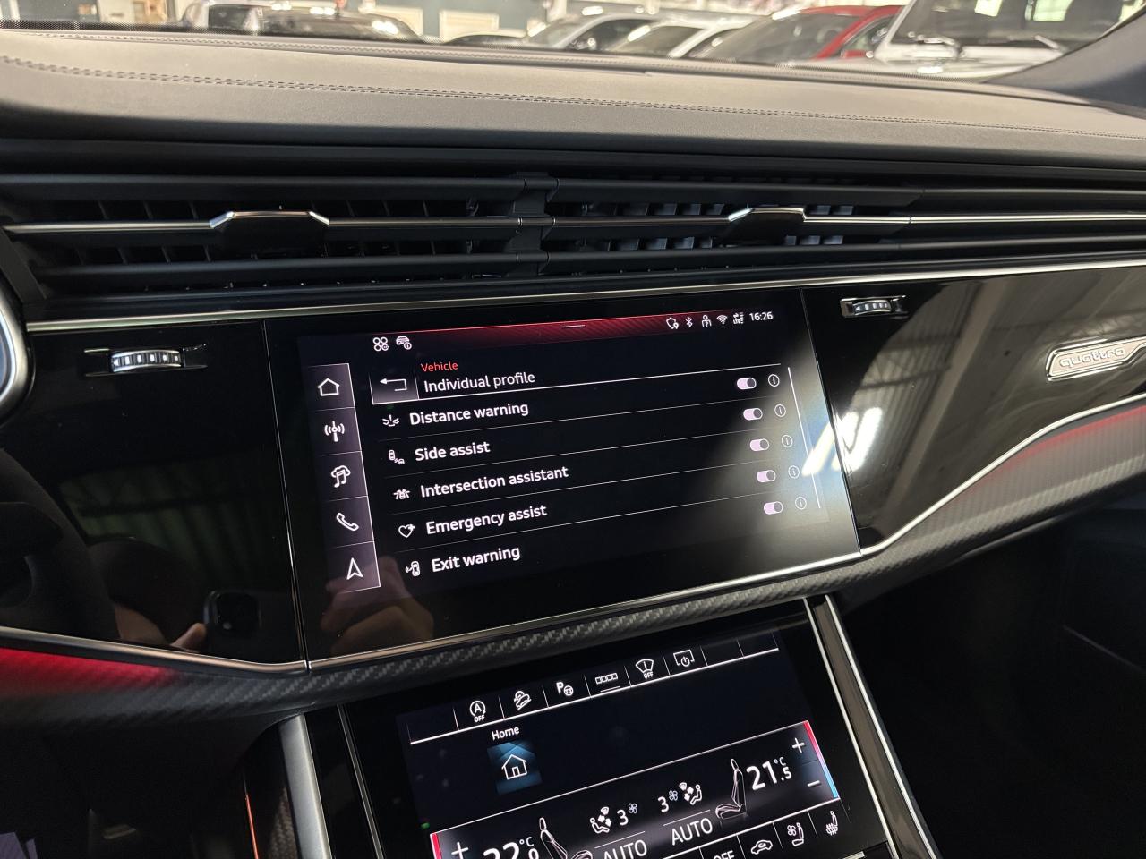 2025 Audi RS Q8 PERFORMANCE|QUATTRO|NO LUXTAX|CERAMICBRAKES|CARBON Photo