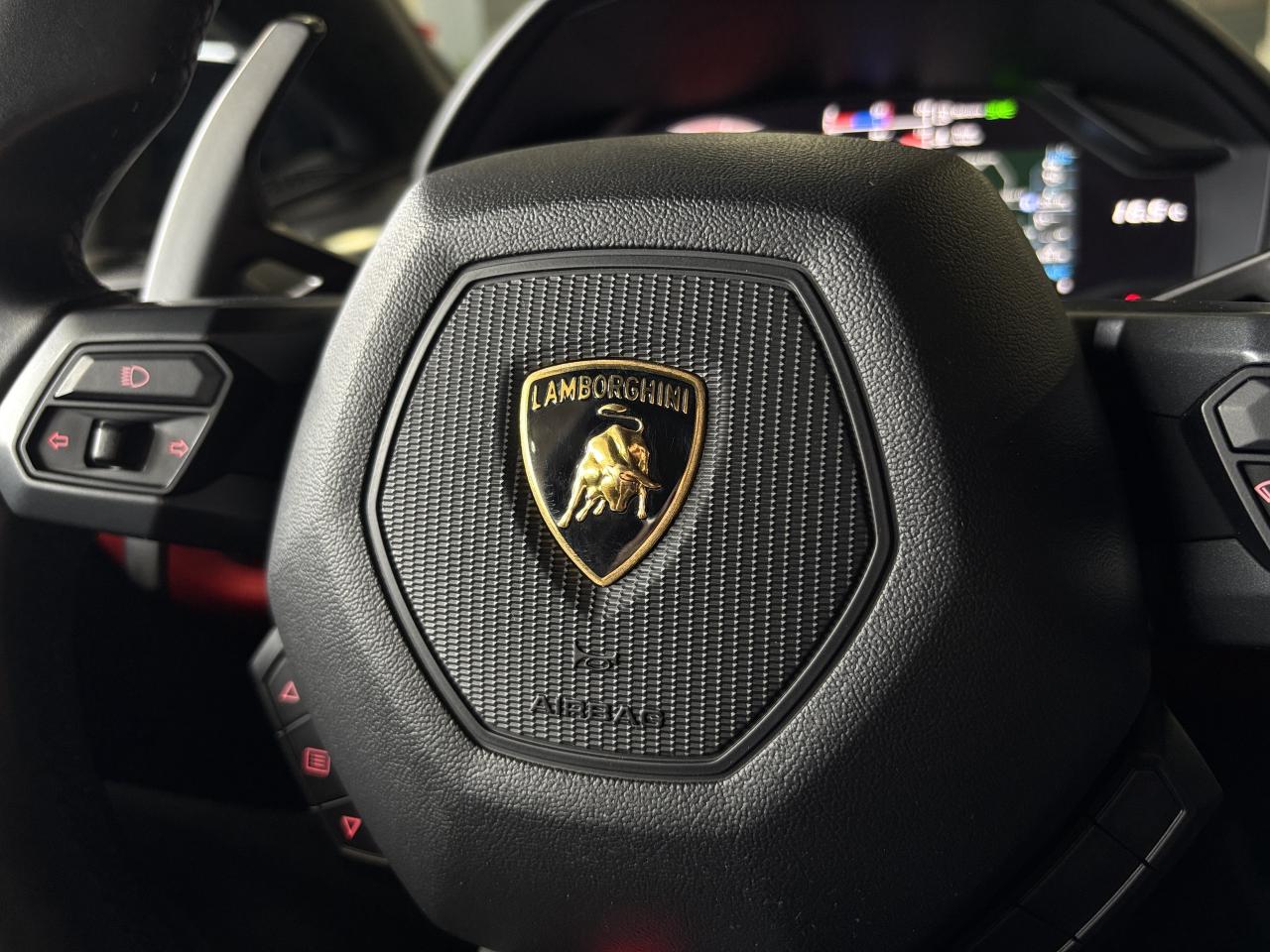2015 Lamborghini Huracan LP610-4|AWD|NO LUXTAX|MATTEPPF|CERAMICBRAKES|LIFT| Photo