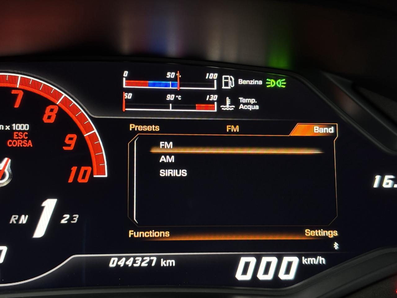 2015 Lamborghini Huracan LP610-4|AWD|NO LUXTAX|MATTEPPF|CERAMICBRAKES|LIFT| Photo