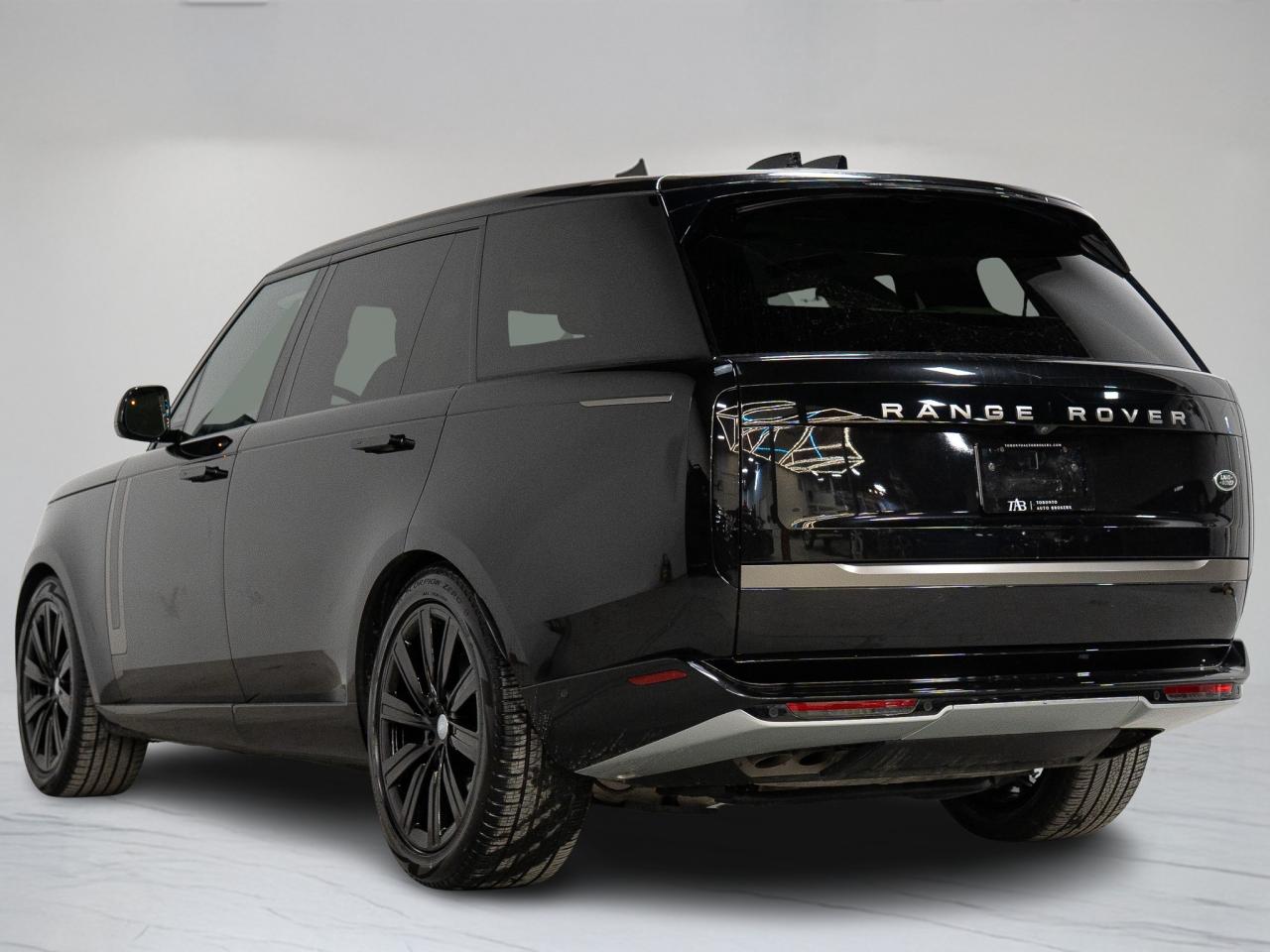 2023 Land Rover Range Rover P530 | LWB | PANO | 7 PASS | 22 IN Photo