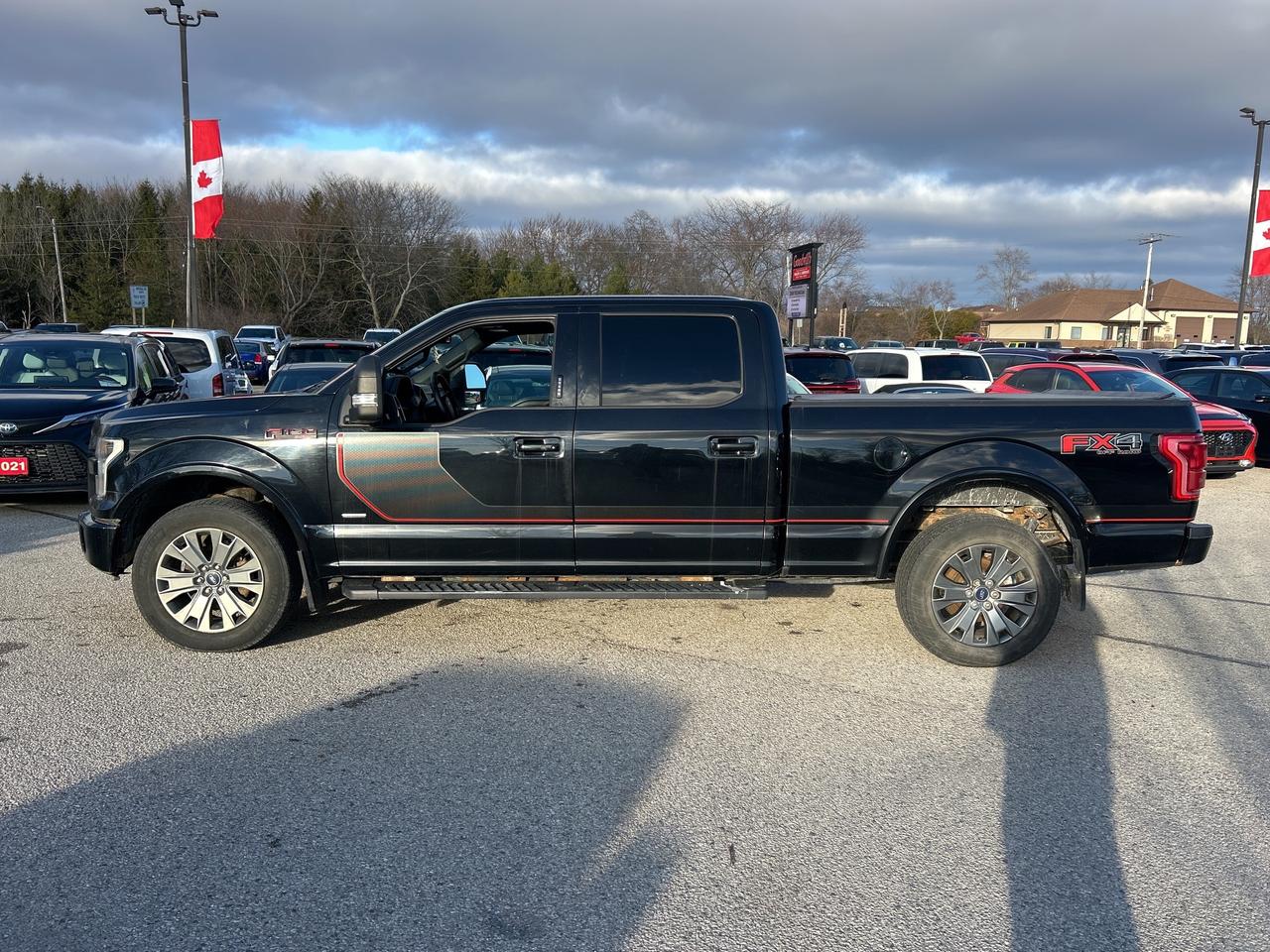 2017 Ford F-150 LARIAT FX4, HEATED/ COOLED SEATS, REMOTE START! - Photo #9