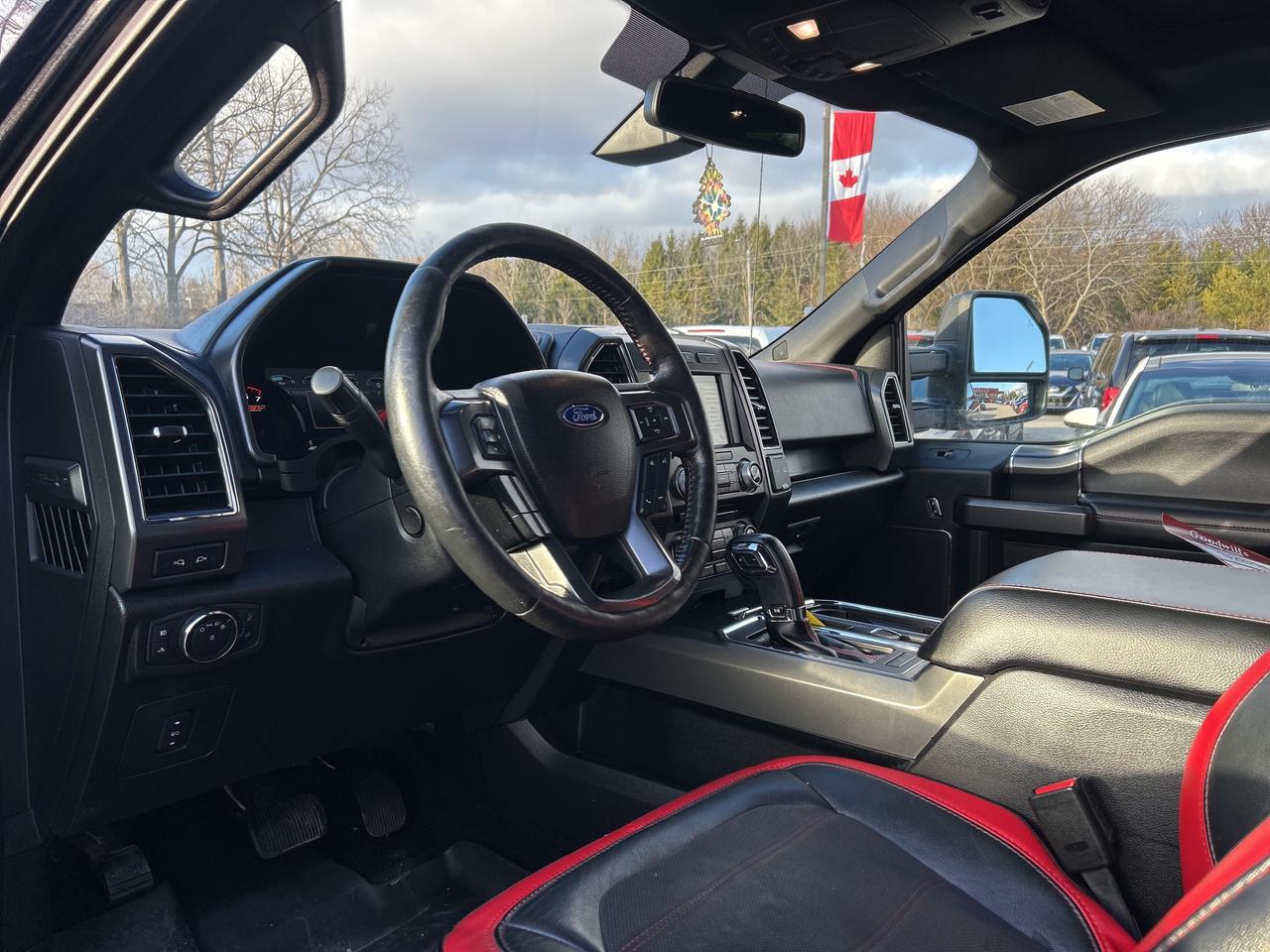 2017 Ford F-150 LARIAT FX4, HEATED/ COOLED SEATS, REMOTE START! - Photo #11
