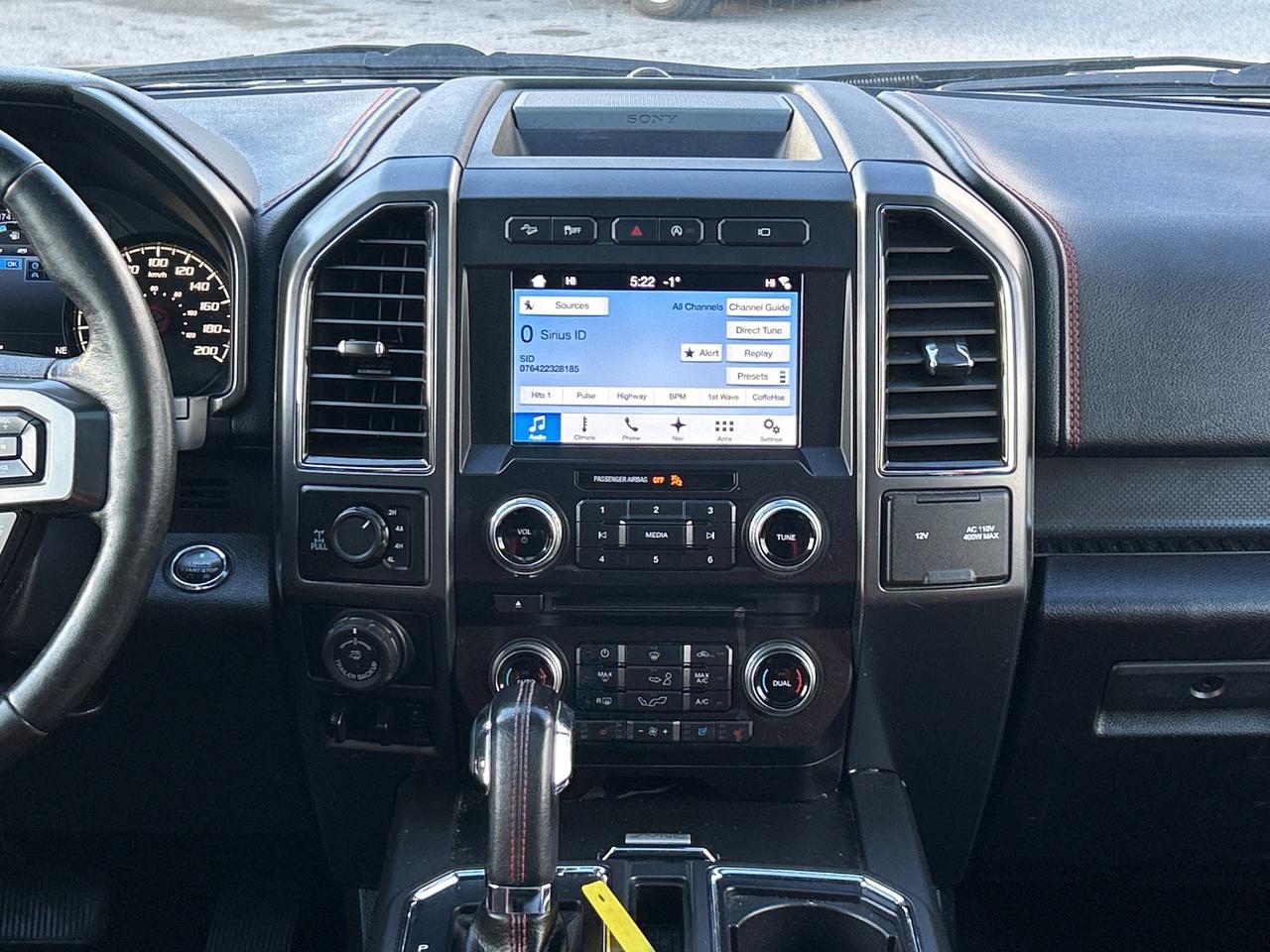 2017 Ford F-150 LARIAT FX4, HEATED/ COOLED SEATS, REMOTE START! - Photo #17