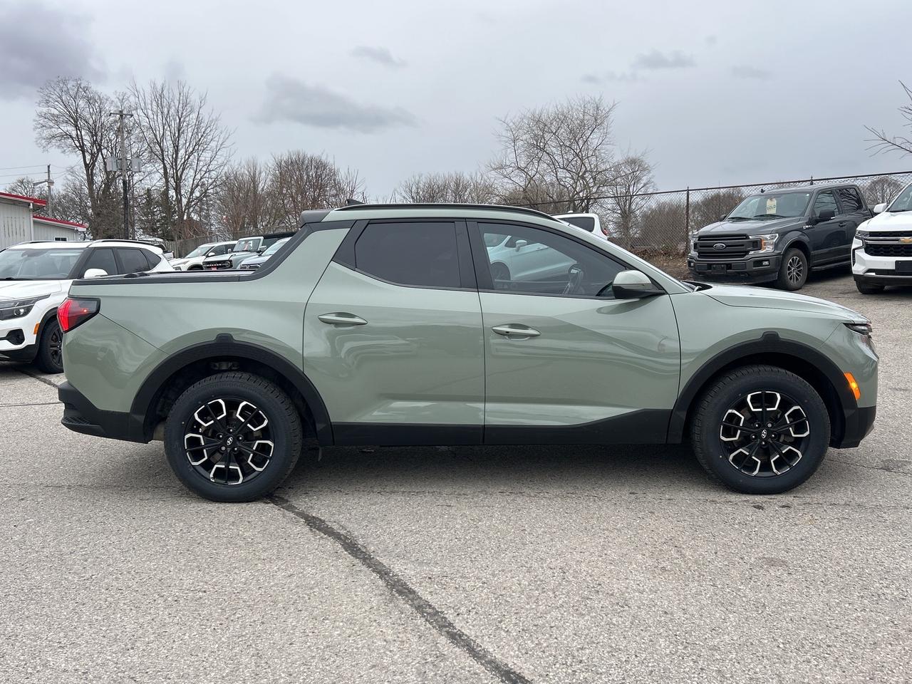 2022 Hyundai Santa Cruz PREFERRED, HEATED LEATHER, AWD, REMOTE START! Photo