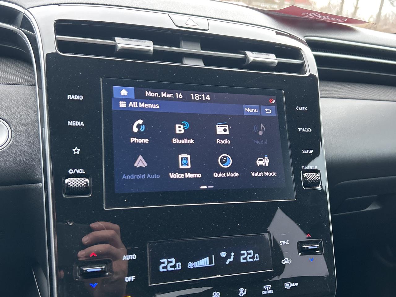 2022 Hyundai Santa Cruz PREFERRED, HEATED LEATHER, AWD, REMOTE START! Photo