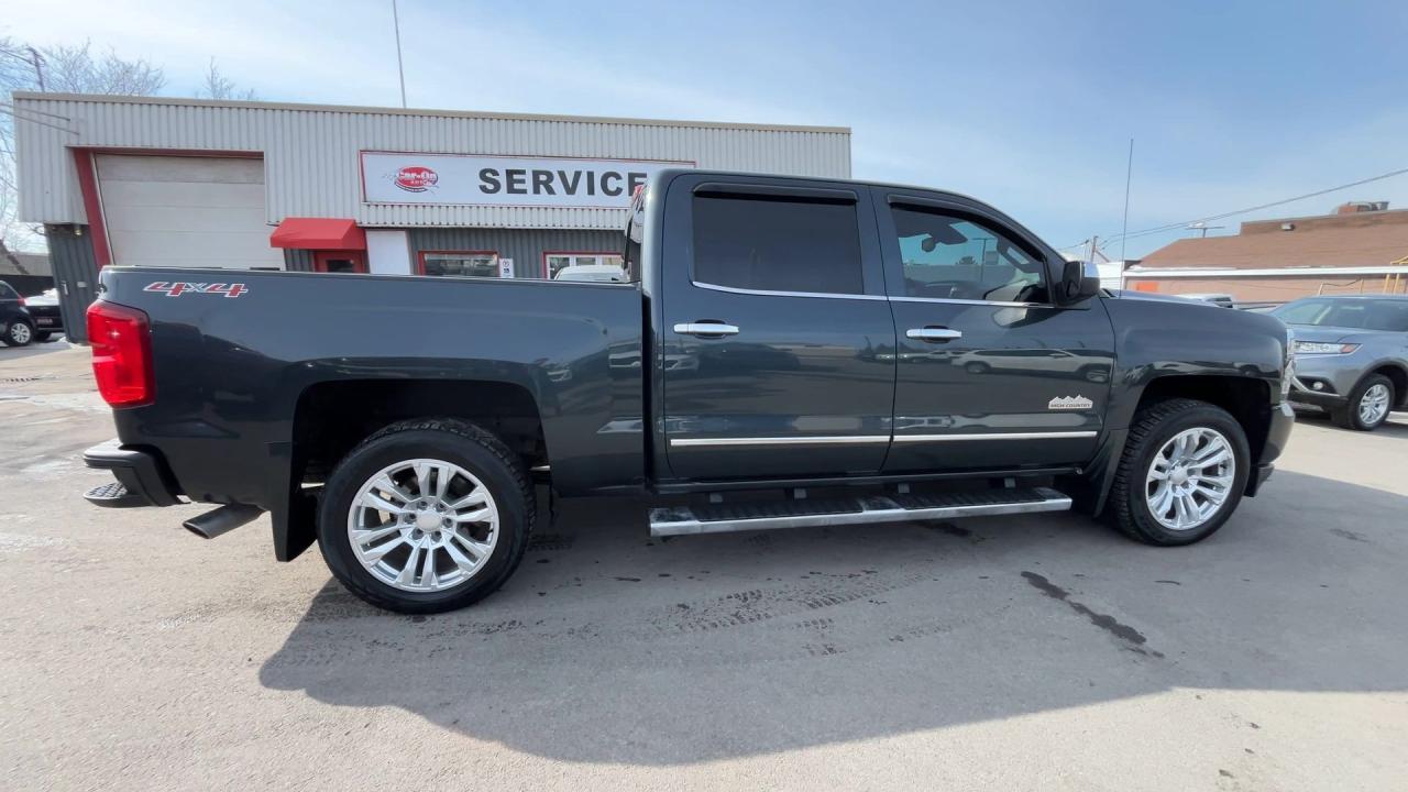 2017 Chevrolet Silverado 1500 HIGH COUNTRY 4X4 |5.3L V8 | CREW |LEATHER |SUNROOF Photo