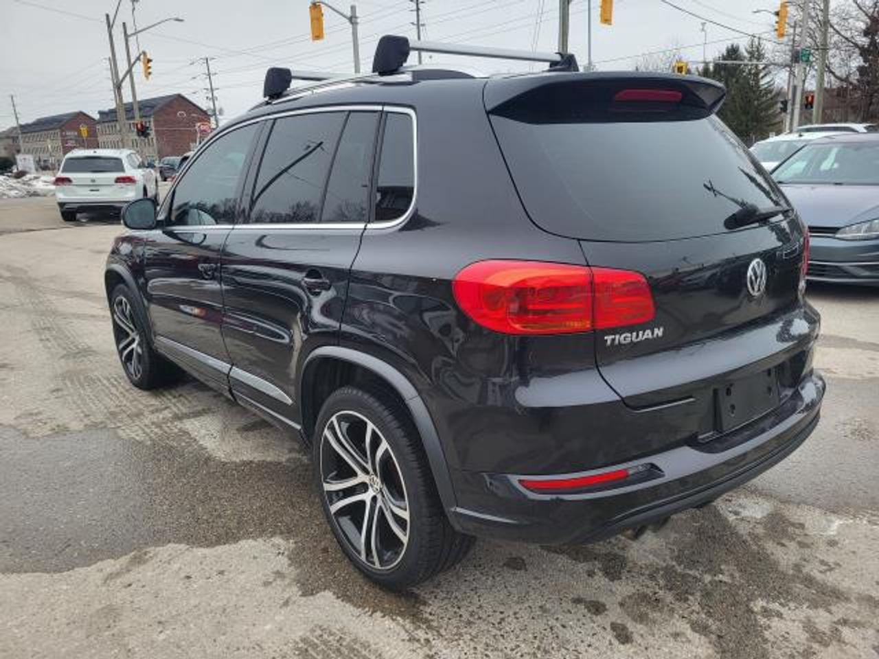 2017 Volkswagen Tiguan RLINE Photo4
