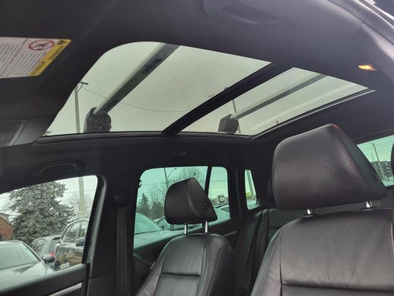 2017 Volkswagen Tiguan RLINE Photo