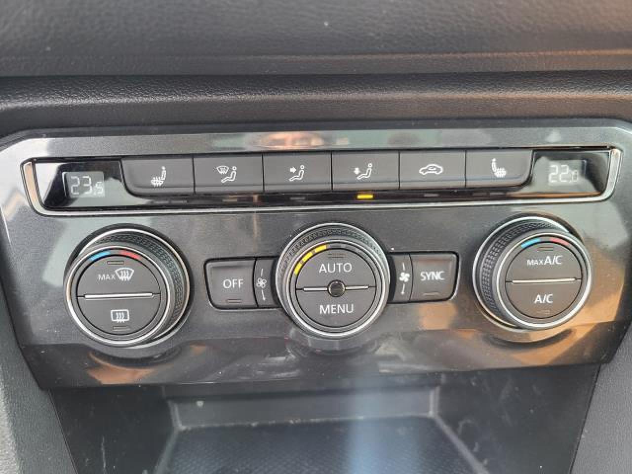 2018 Volkswagen Tiguan COMFORTLINE Photo