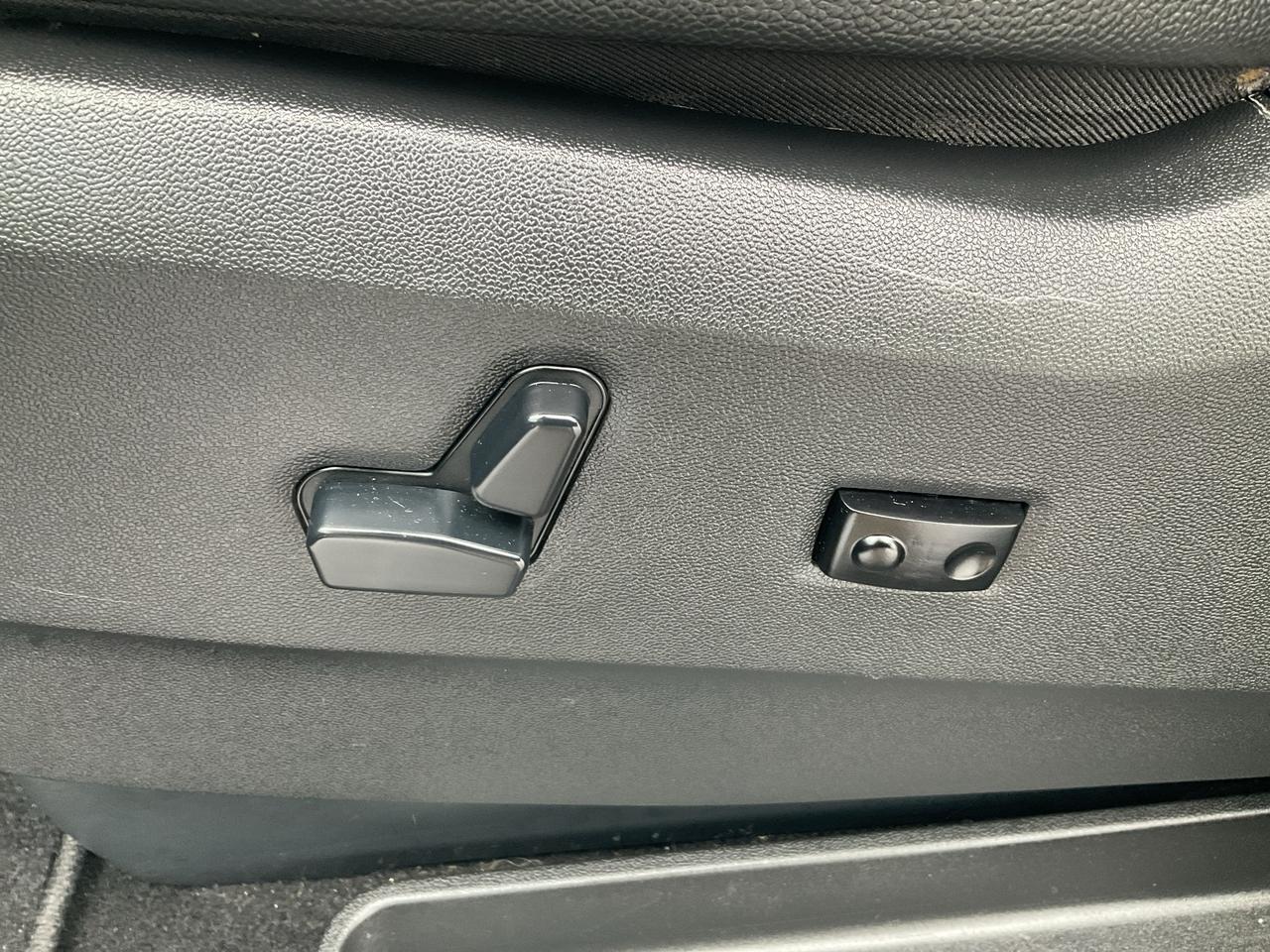 2019 Dodge Grand Caravan DVD / ROOF RACK / NAV / TRAILER TOW GROUP Photo