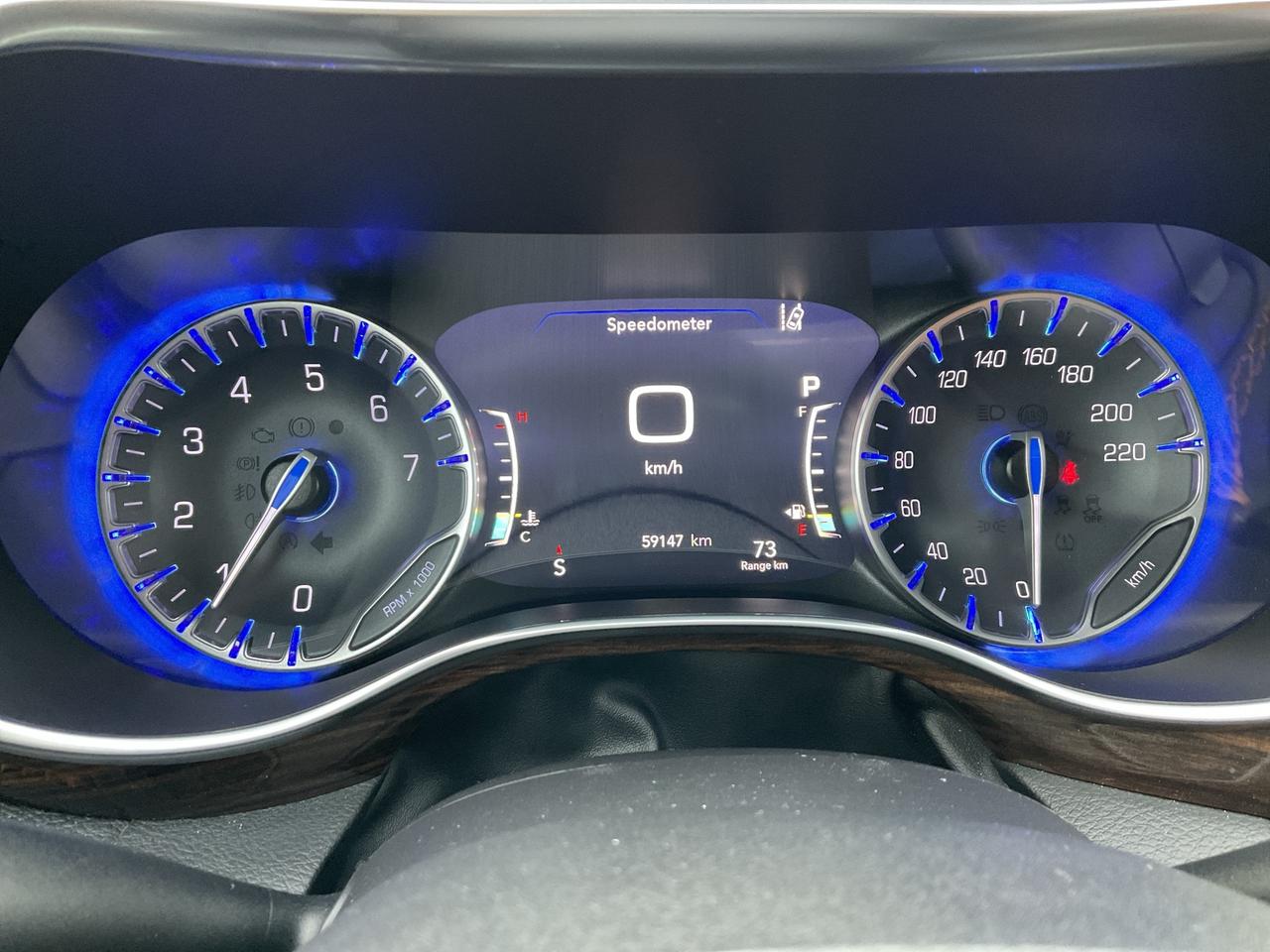 2022 Chrysler Pacifica AWD / LEATHER / HTD SEATS & WHEEL / NAV / 360 CAM Photo