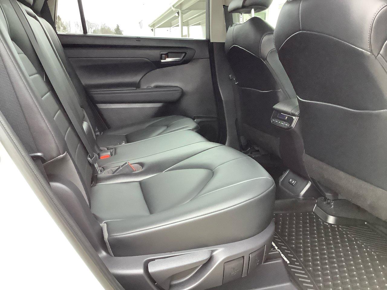2021 Toyota Highlander XLE Photo